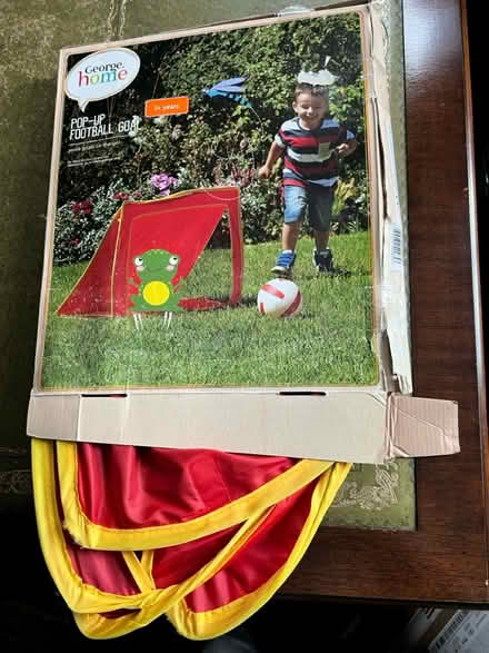 Photo of free Pop up football net (CM3 East Hanningfield.) #1