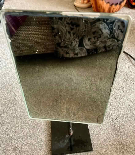 Photo of free rotating shaving mirror (Kirkley NR33) #4