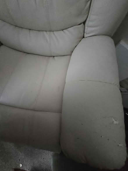 Photo of free Leather Recliner Armchair (Rayleigh SS6) #4