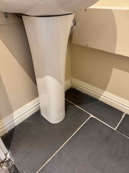 Photo of free Basin Pedestal (B38) #1