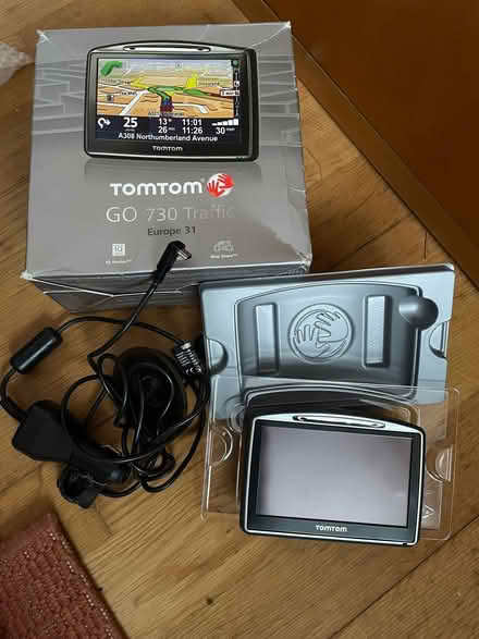 Photo of free TomTom (Hendon NW4) #1