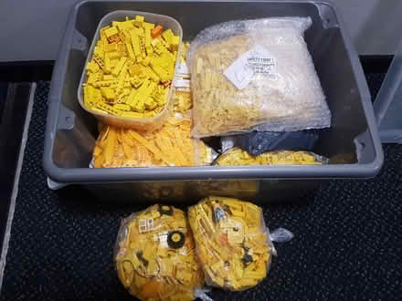 Photo of free Too much yellow Lego (W5 Ealing / Montpelier) #1