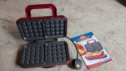 Photo of free American Waffle Maker (Reading West RG1) #2