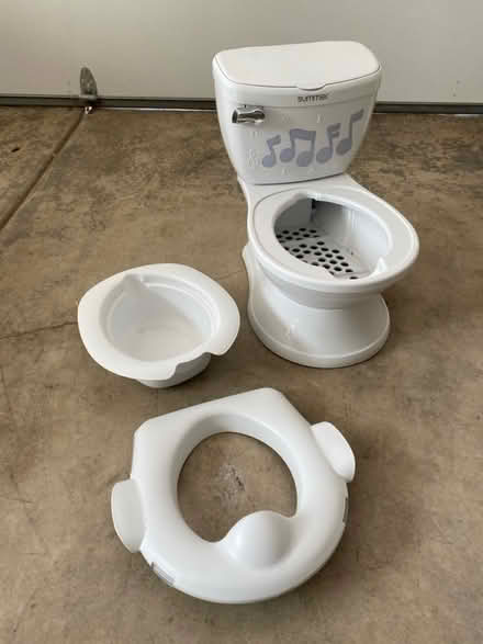 Photo of free Summer Potty Training Toilet (Lawrence Expy and Hwy 280) #3