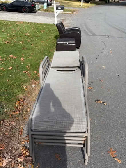Photo of free Chairs and ottoman (24 Sherwood dr Haverhill MA) #1