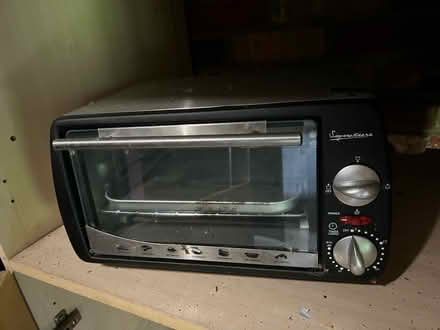 Photo of free Electric grill oven-portable plugin (CM3 East Hanningfield.) #1