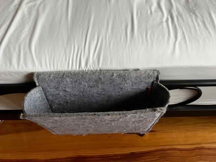Photo of free grey felt bed 'pocket' (Poulner BH24) #2