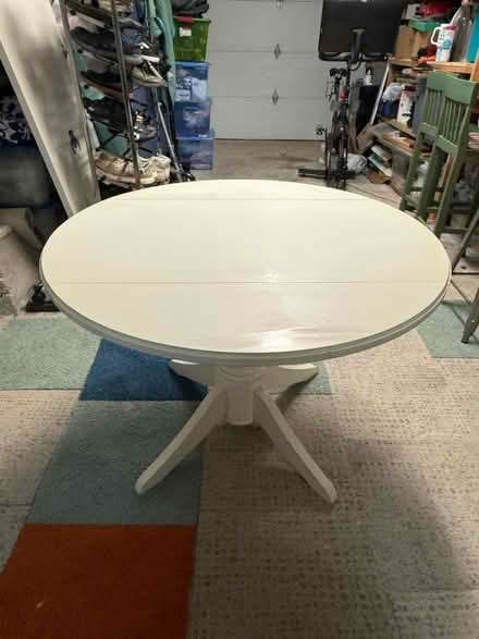Photo of free Solid wood round table (Midtown Terrace) #4