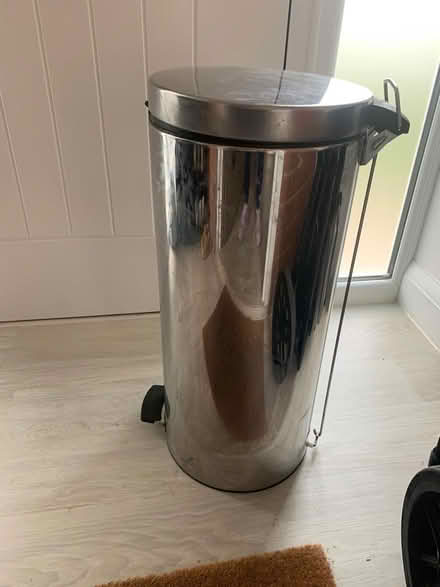 Photo of free Kitchen silver bin (BR2) #1