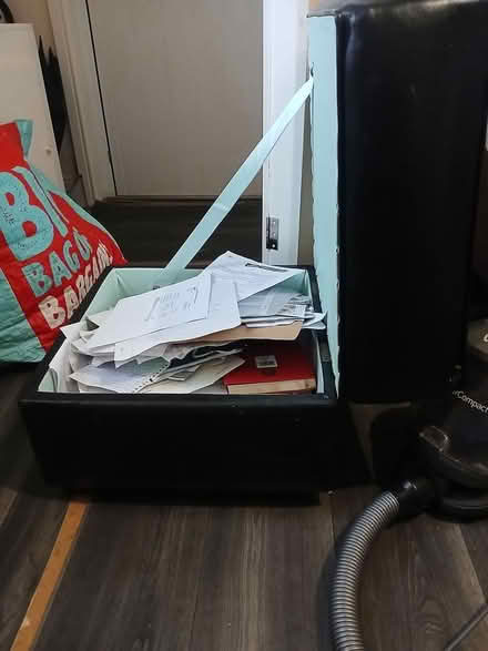 Photo of free Black, large pouf (Southall Green) #2