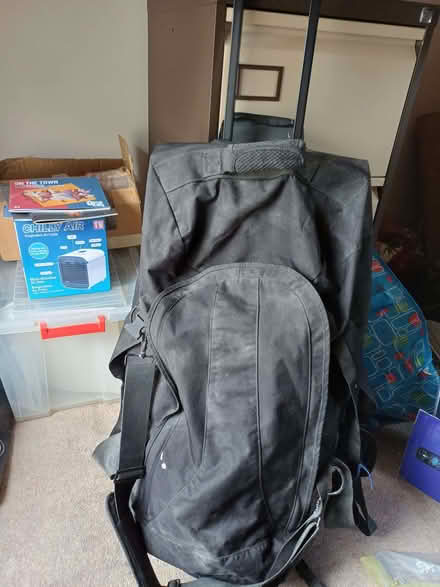 Photo of free Strong canvas case on wheels. (Fleetville AL1) #1