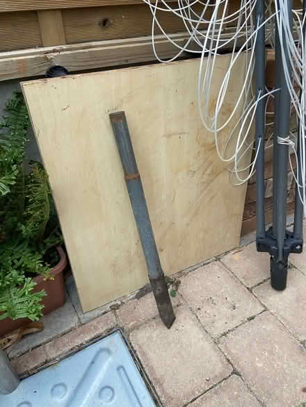 Photo of free Rotary airer (Watford Heath WD19) #3