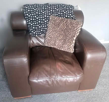 Photo of free 3 piece suite (Higher Walton PR5) #2