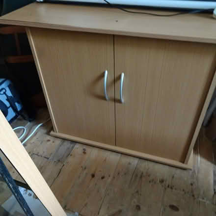 Photo of free Large leaking fish tank (Anglel near Chapel Market N1) #2