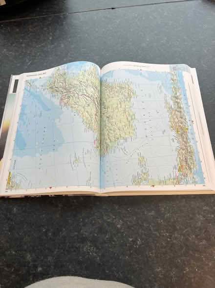 Photo of free large world atlas (mint condition) (Chorleywood WD3) #2