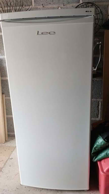 Photo of free Fridge (Rode Manor BA11) #1