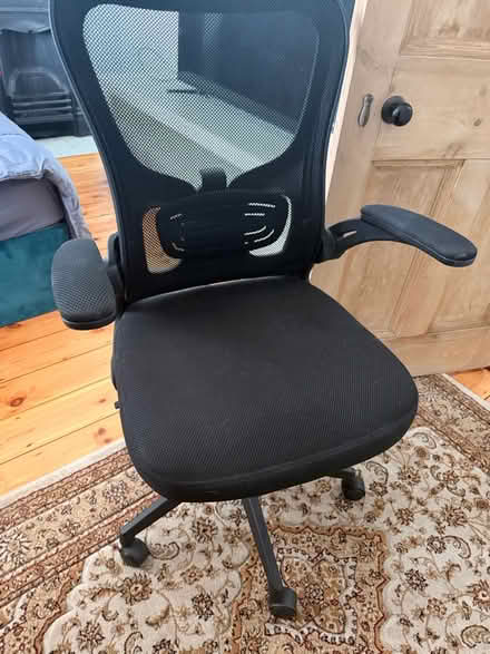 Photo of free Office chairs (IP11) #1