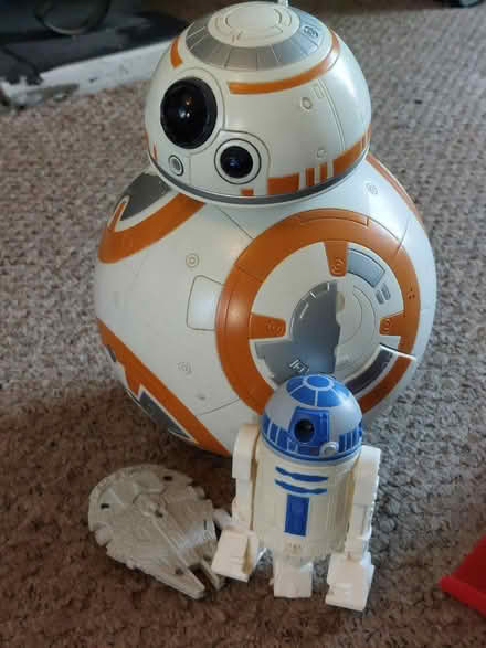 Photo of free Star Wars toys (Coley RG1) #1