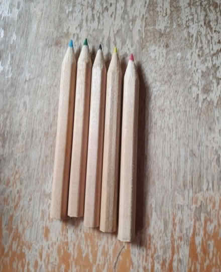 Photo of free Colouring pencils (BS16) #1