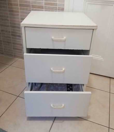 Photo of free Small chest of 3 drawers (NW10) #2