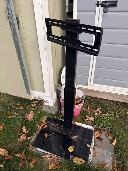 Photo of free Tv Stand (North Stamford, CT) #1