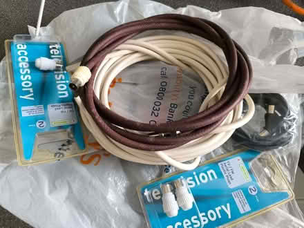 Photo of free Aerial cables and connectors (The Camp AL1) #1