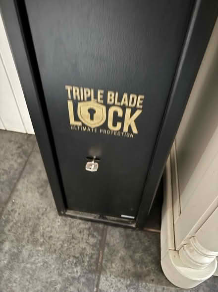 Photo of free Gun cabinet/safe (St Day. Crofthandy) #3