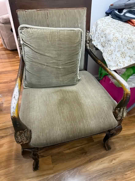 Photo of free arm rest chair (Whitechapel E1) #1