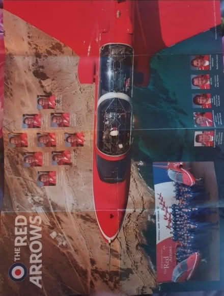 Photo of free Red arrows poster (BS16) #2