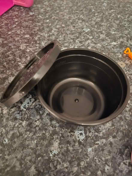 Photo of free Microwaveable pots (IG6 3s) #2