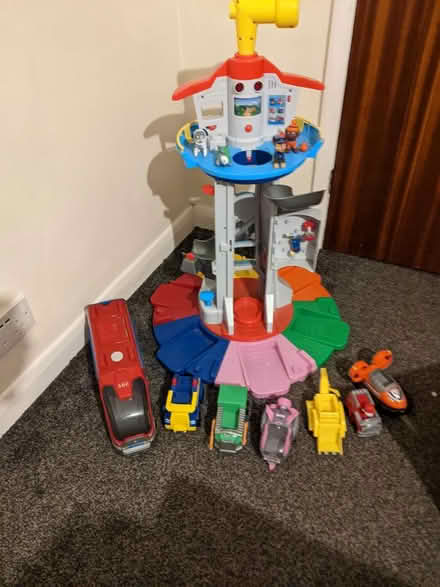 Photo of free Paw patrol tower and cars (Hatfield AL9) #1