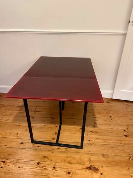 Photo of free Glass table (North Hinksey OX2) #1
