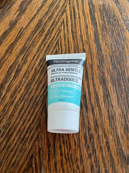 Photo of free Neutrogena daily cleanser samples (Hintonburg) #1