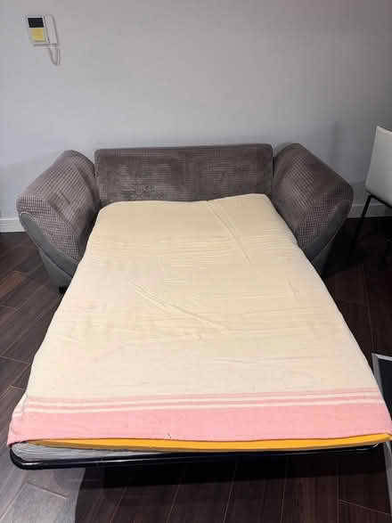 Photo of free Sofa cum bed (Bushey WD19) #2