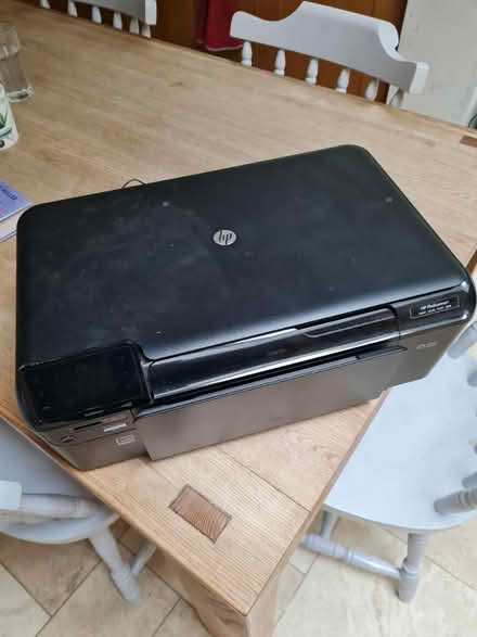 Photo of free HP photosmart scanner /printer (Banstead, SM7) #1