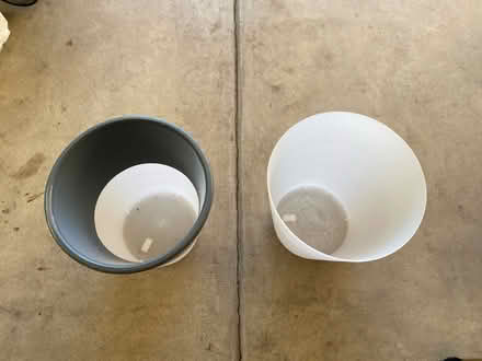 Photo of free Trash cans (Lawrence Expy and Hwy 280) #2