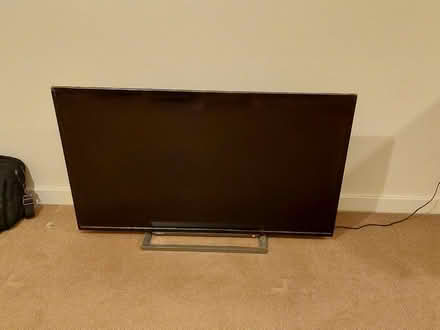 Photo of free Toshiba Smart TV (Central Reading RG1) #1