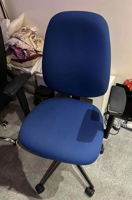 Photo of free Desk chair (Uxbridge UB8) #1