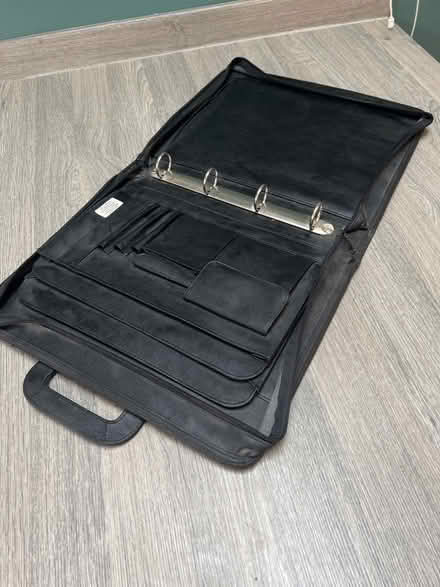 Photo of free Black Zippered Conference Folder. Good condition. (Southsea PO4) #2