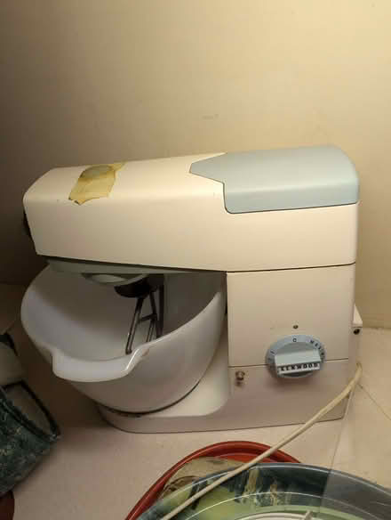 Photo of free Kenwood mixer (St Albans AL1) #1
