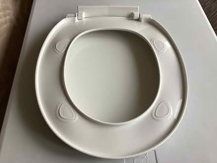 Photo of free New toilet seat (Bearwood BH11) #2