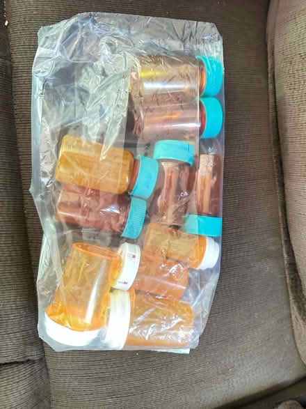 Photo of free 10 empty pill bottles (Far north Plano (Coit & 121)) #1