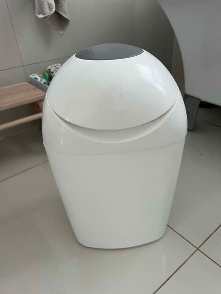 Photo of free Tommee tippee nappy bin (St Margarets TW1) #1
