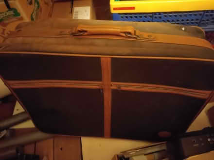 Photo of free Large vintage suitcase dodgy zip (Edinburgh south EH20) #1