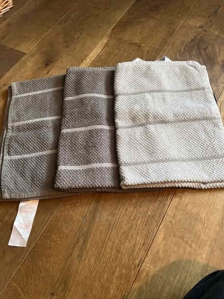 Photo of free 3 Tea Towels. Good condition. (Southsea PO4) #3