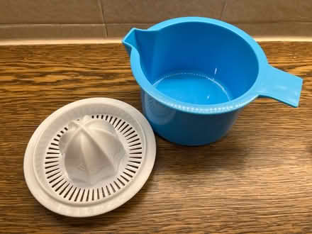 Photo of free Small lemon/orange juicer (North Hinksey OX2) #2