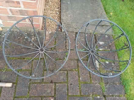 Photo of free Large hanging baskets (Chorley Moor PR7) #1