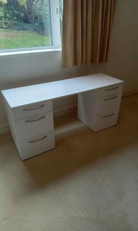 Photo of free Dressing Table (Causeway Head S17) #3