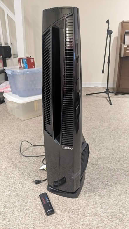 Photo of free Lasko heater / fan (Manor Park, Washington, DC) #1
