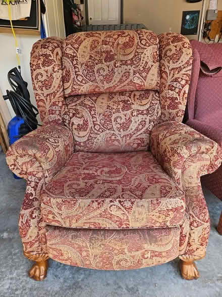 Photo of free 2 La-Z-Boy recliners (Kitchener Chicopee area) #2
